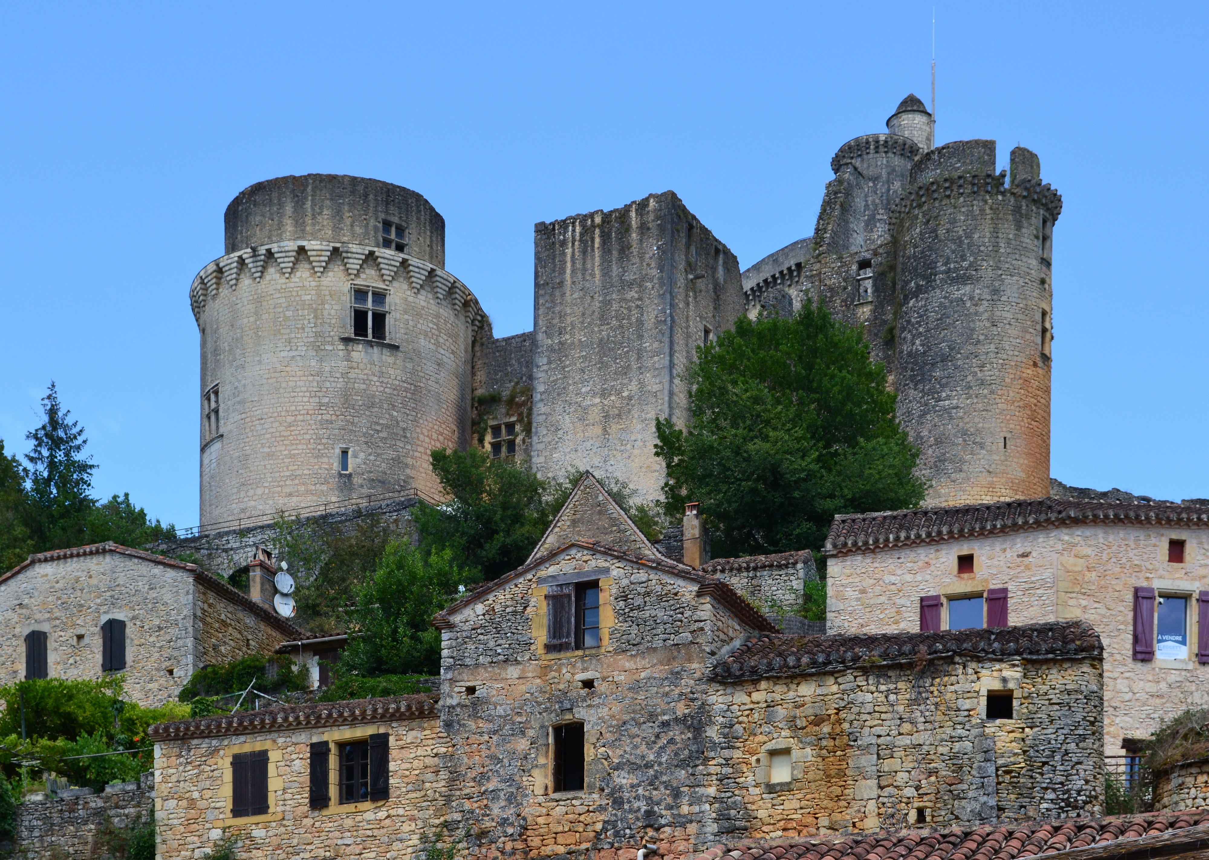 Château de Bonaguil — château à Saint-Front-sur-Lémance, Lot-et-Garonne, intérieur, classé mh