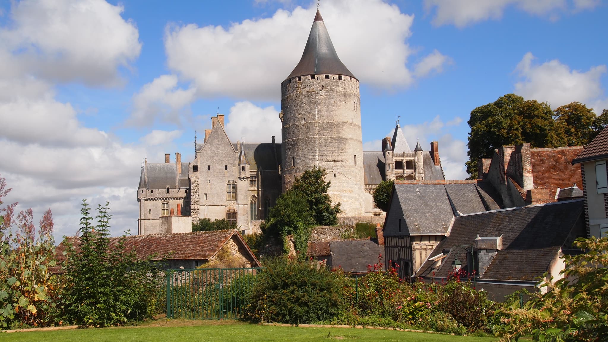 Château de Châteaudun — château à Châteaudun, Eure-et-Loir, intérieur, classé mh
