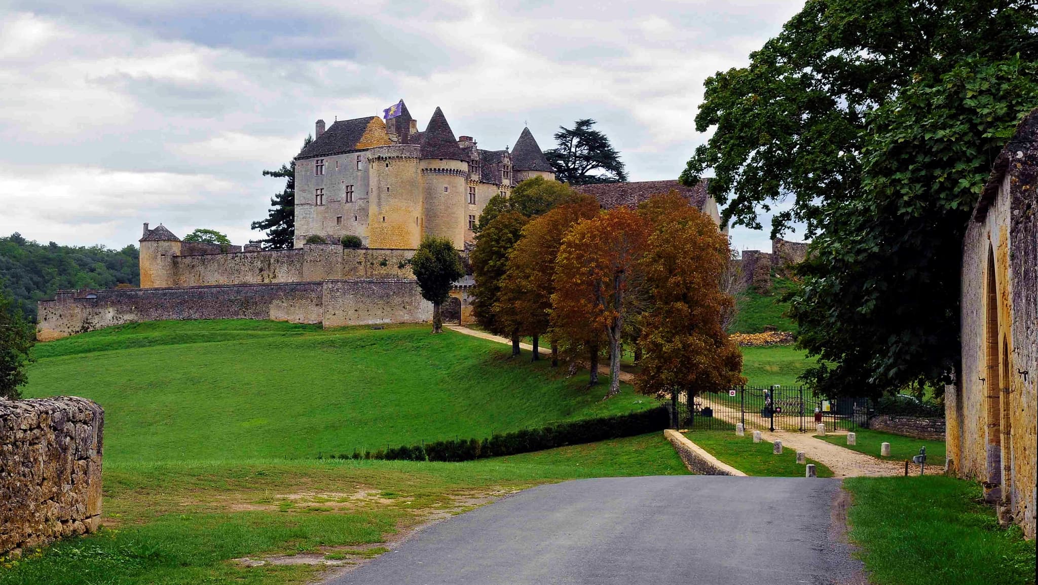 Château de Fénelon — château à Sainte-Mondane, Dordogne, classé mh