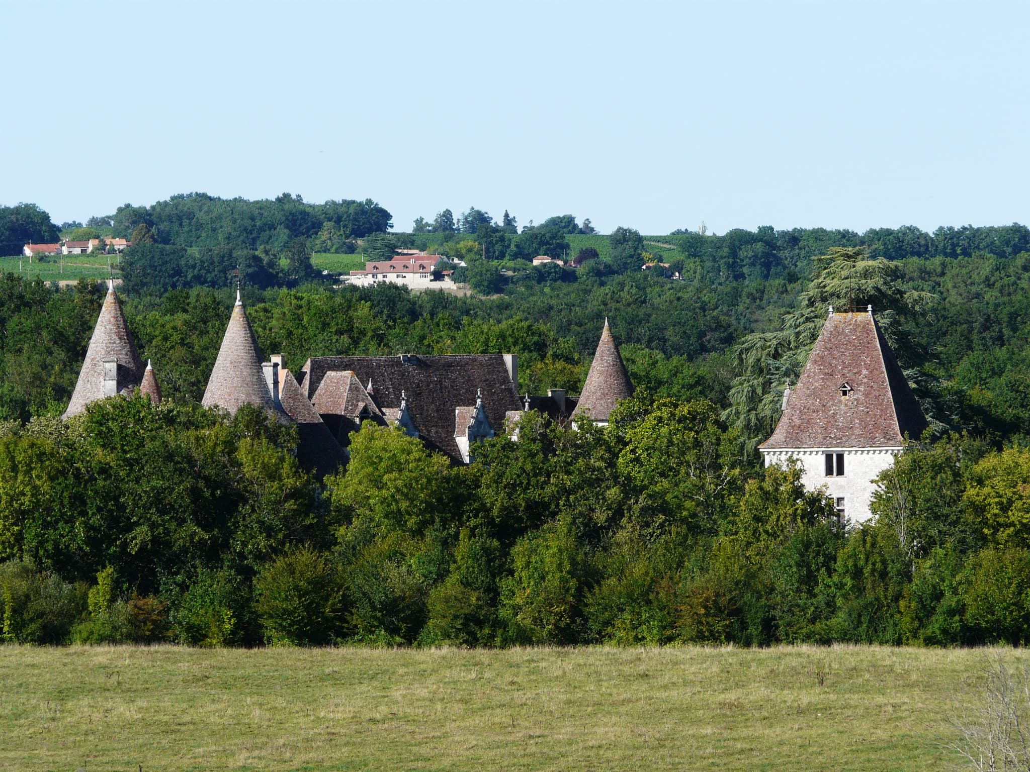 Château de Bridoire — château à Ribagnac, Dordogne, intérieur, classé mh