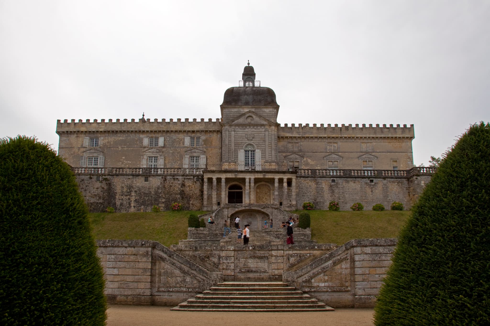 Château de Vayres — château à Vayres, Gironde, classé mh