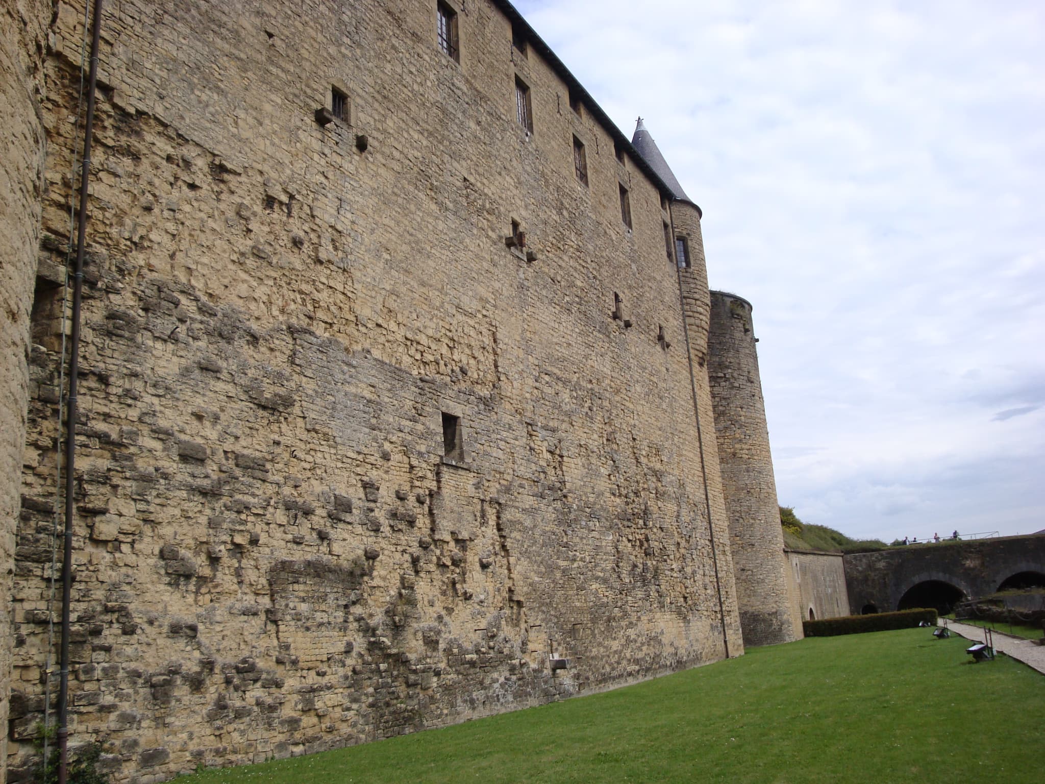 Château fort de Sedan — château à Sedan, Ardennes, façade, classé mh