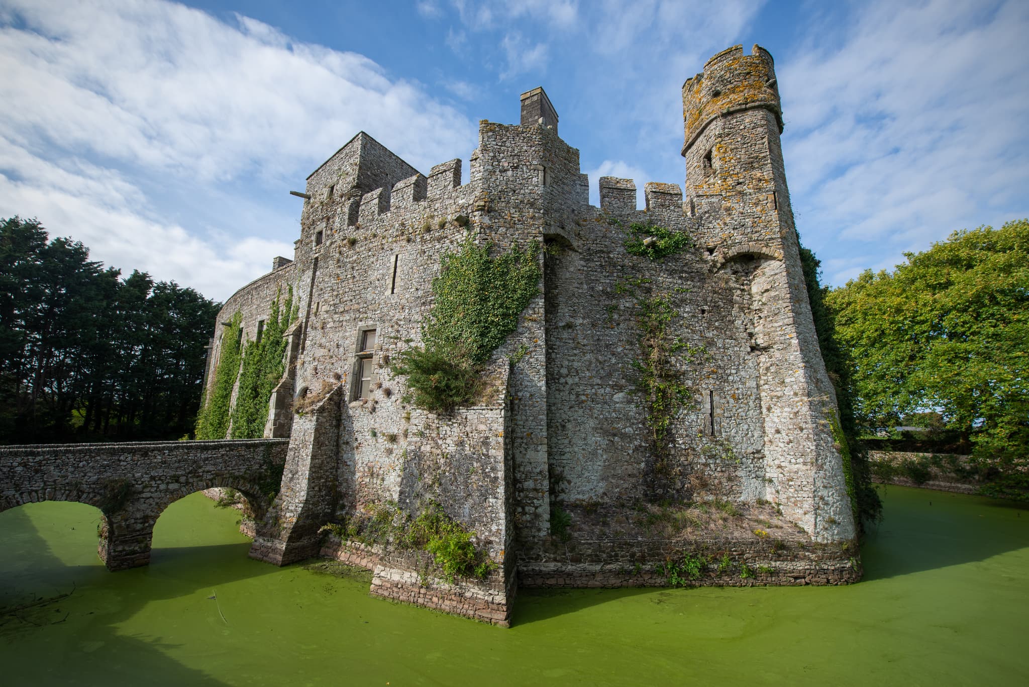 Château de Pirou — château à Pirou, Manche, classé mh