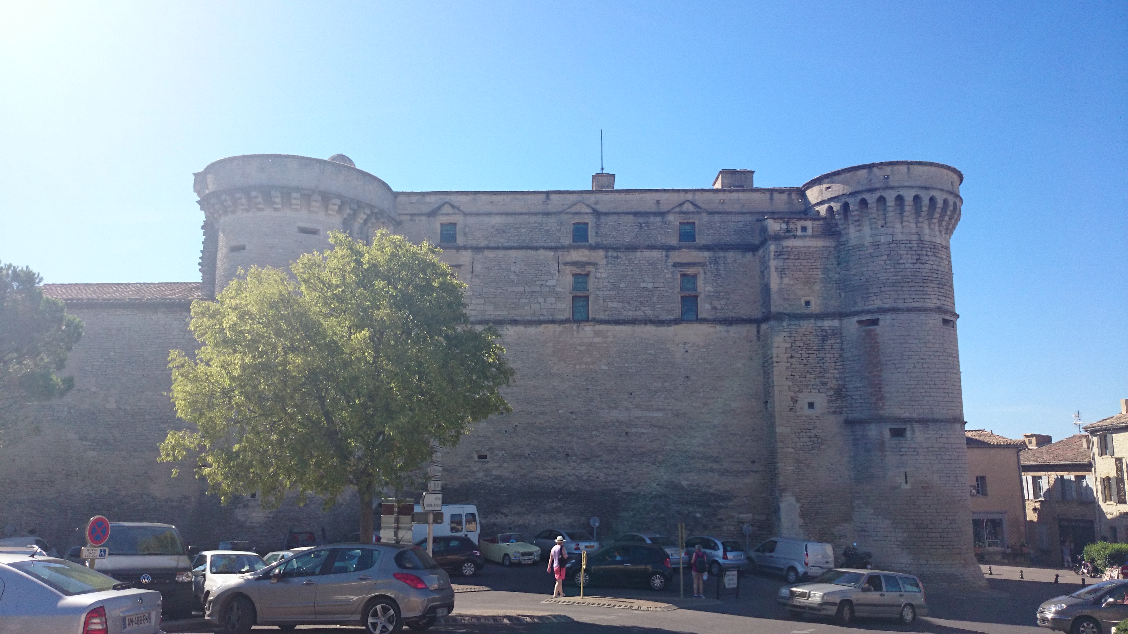 Château de Gordes — château à Gordes, Vaucluse, intérieur, classé mh
