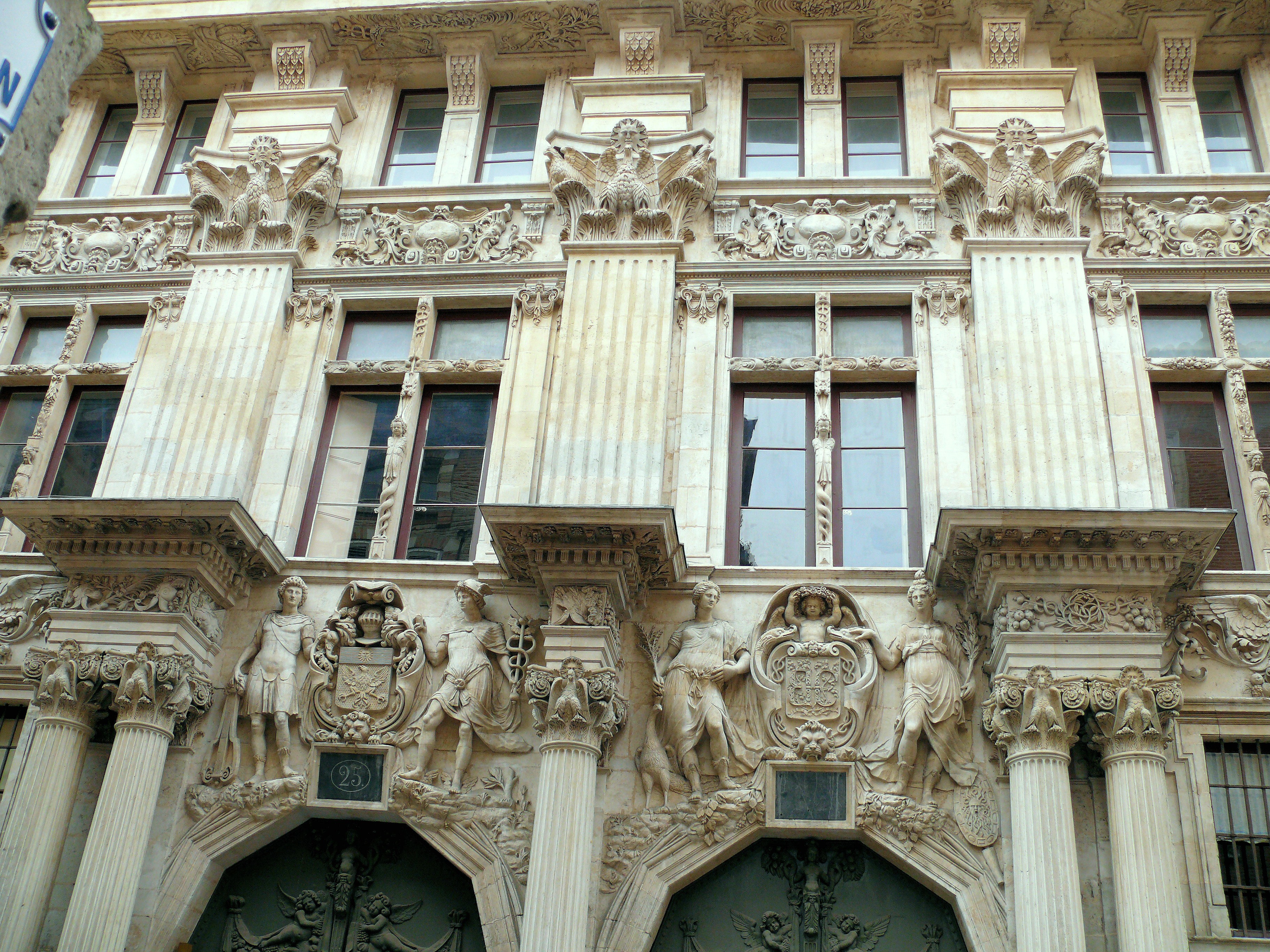 Hôtel de Bagis (Toulouse) — architecture civile à Toulouse, Haute-Garonne, façade, classé mh