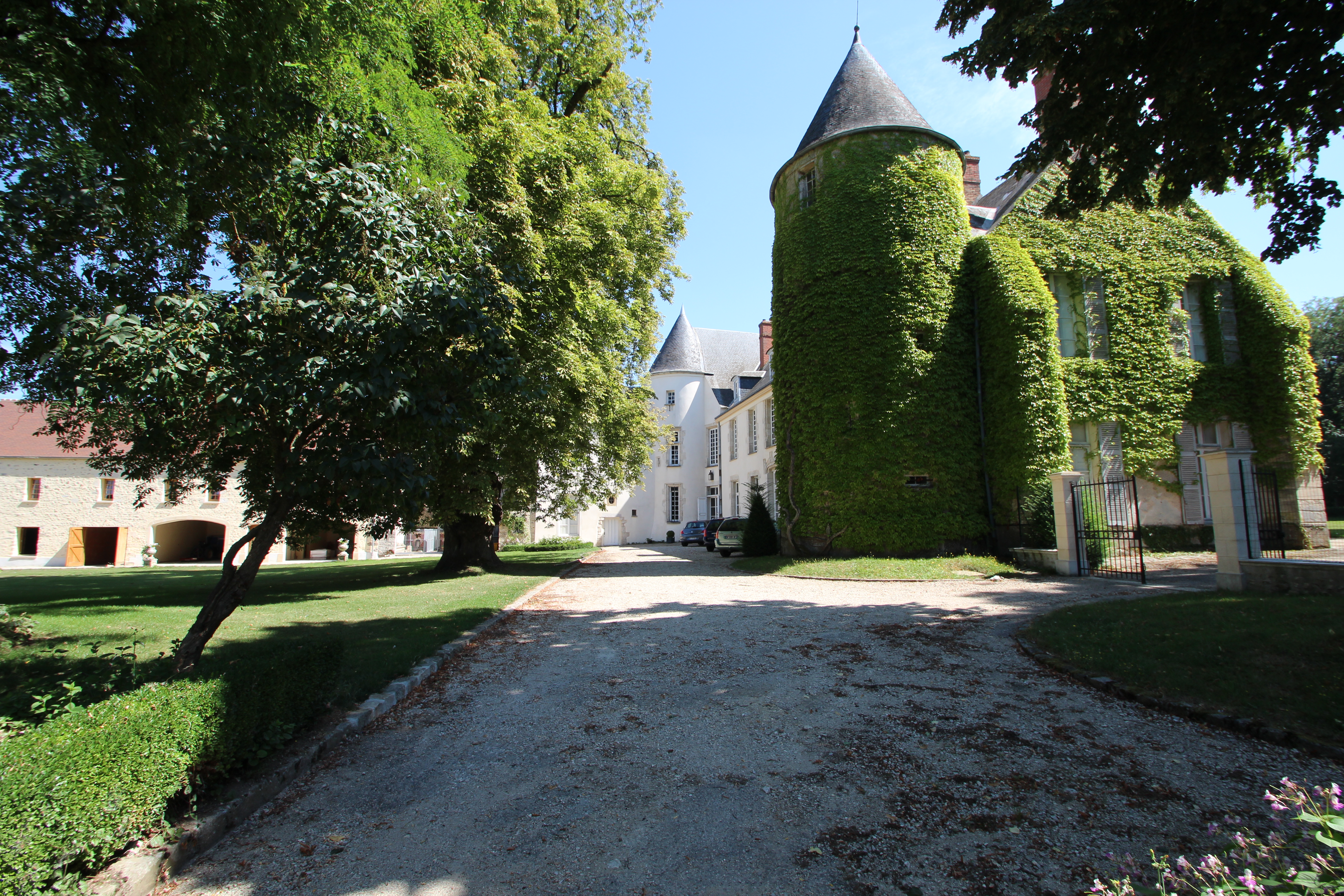 Château de Boissy-le-Sec — château à Boissy-le-Sec, Essonne, inscrit mh