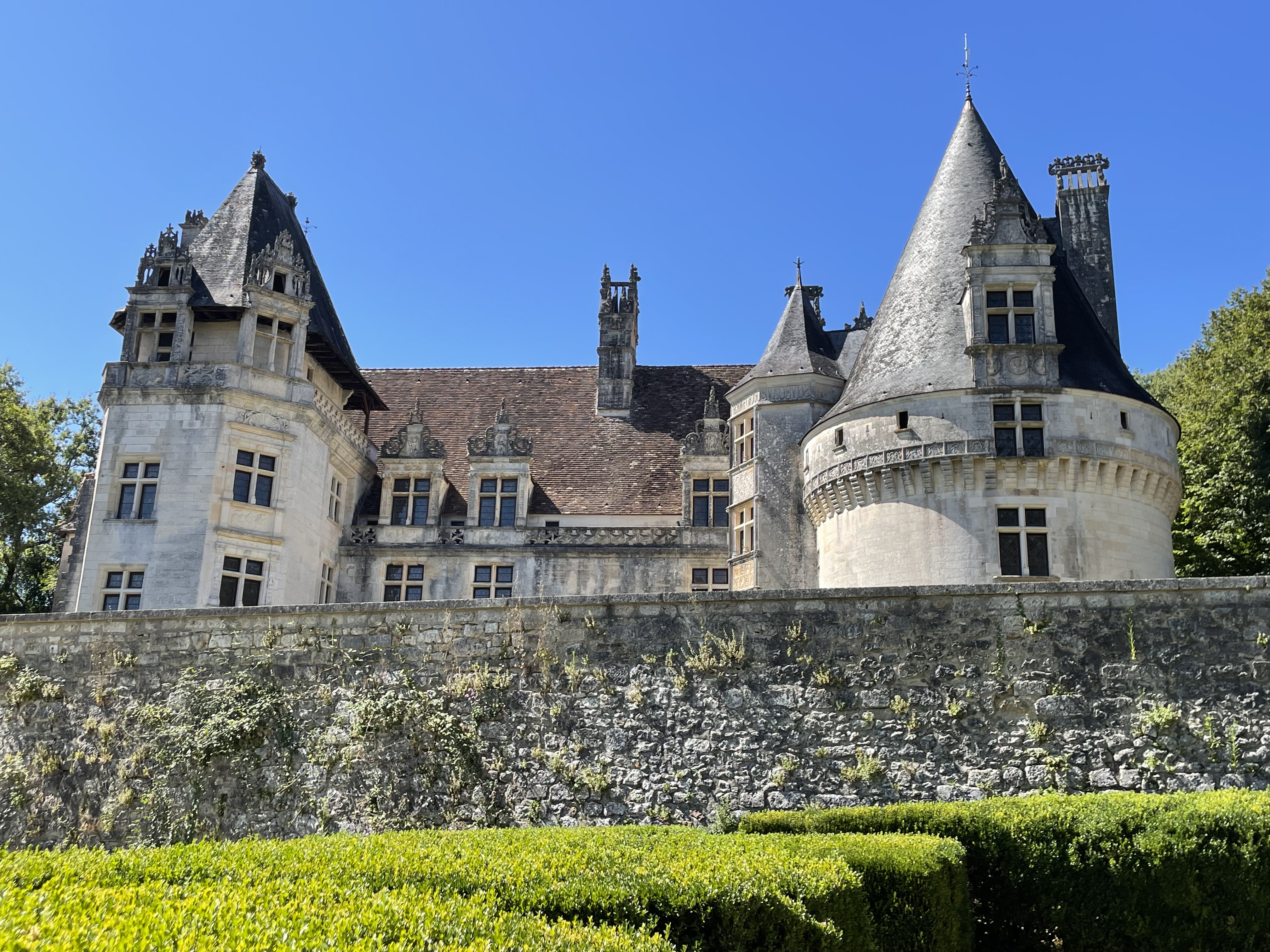 Château de Puyguilhem — château à Villars, Dordogne, vue de nuit, classé mh