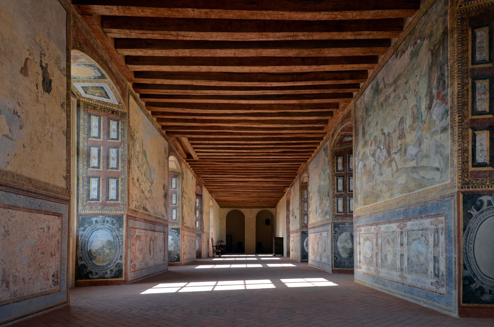 Château de Durtal — château à Durtal, Maine-et-Loire, intérieur, classé mh